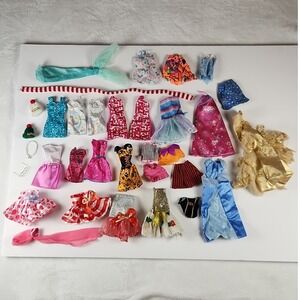 Barbie Doll Dresses, Skirts & Accessories (33 Items)